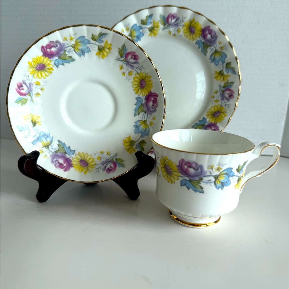 Royal Stafford Fine Bone China “Day Dreams” Trio Teacup Saucer Dessert Plate